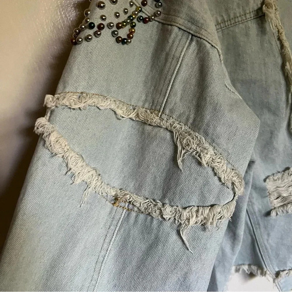 POL Shimmering Jewel Denim Jean Jacket Beaded Distressed Size Large - Picture 13 of 16
